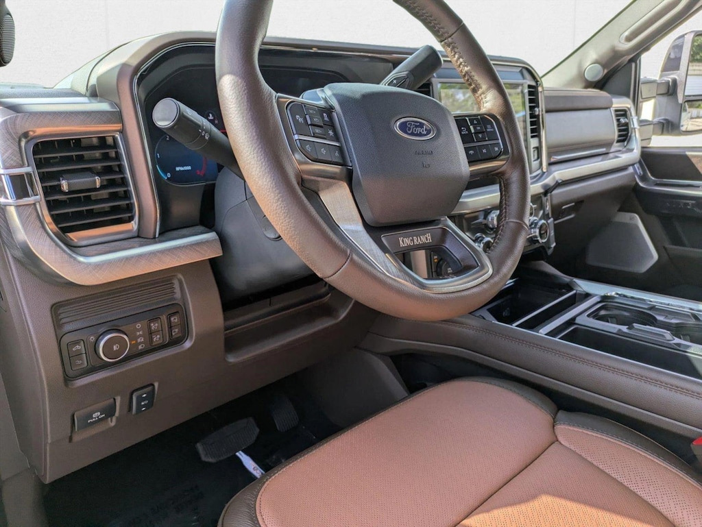 New 2025 Ford F-350 King Ranch Truck Crew Cab