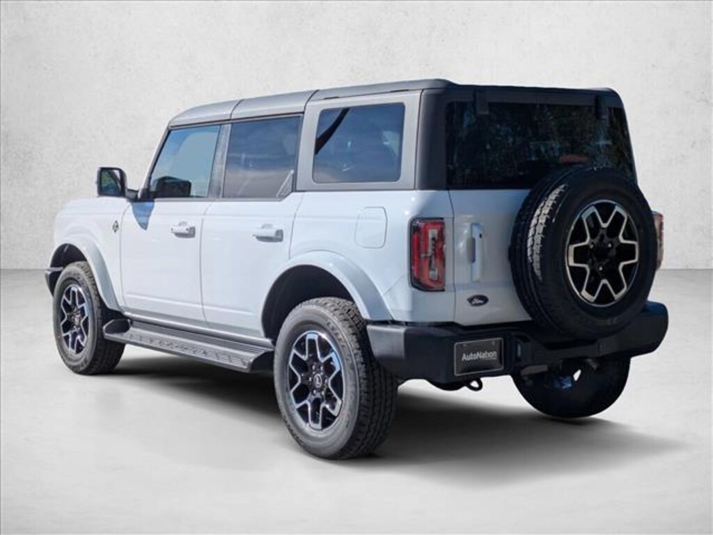 New 2025 Ford Bronco Outer Banks SUV