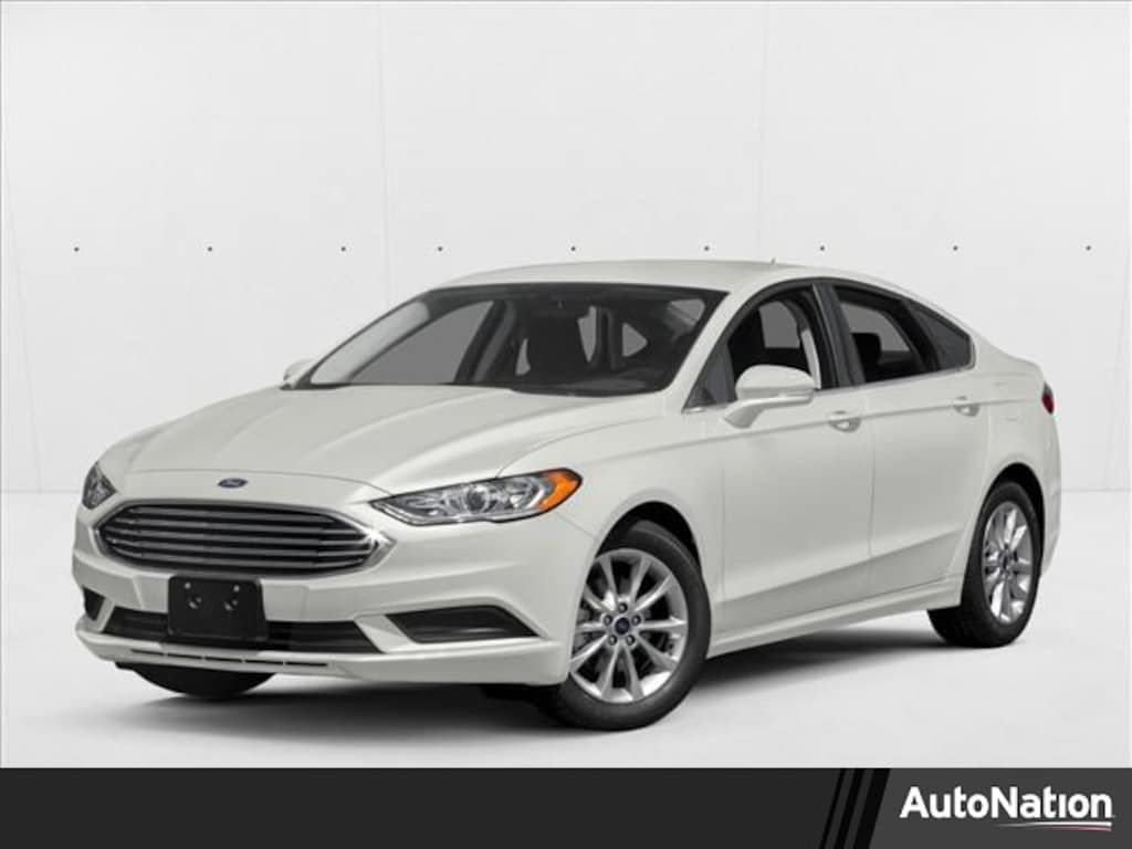 Used 2017 Ford Fusion SE Sedan