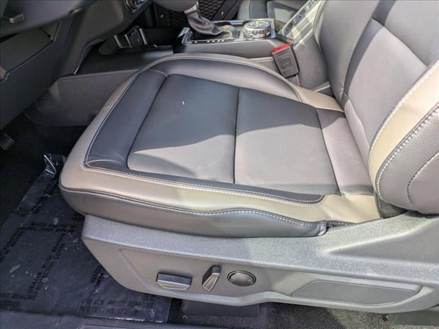 2025 Ford Bronco Outer Banks photo 4