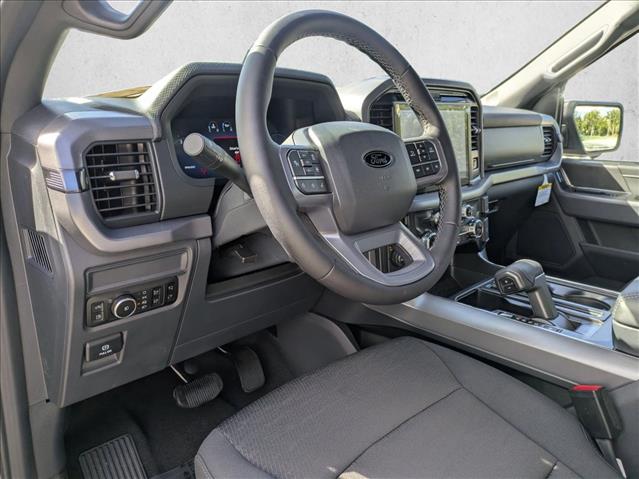 2025 Ford F-150 XLT photo 3