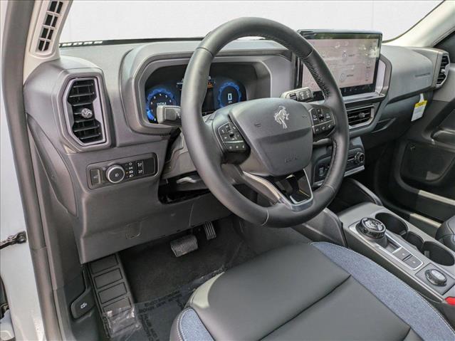 2025 Ford Bronco Sport Outer Banks photo 3