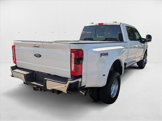2025 Ford F-350 Lariat photo 4