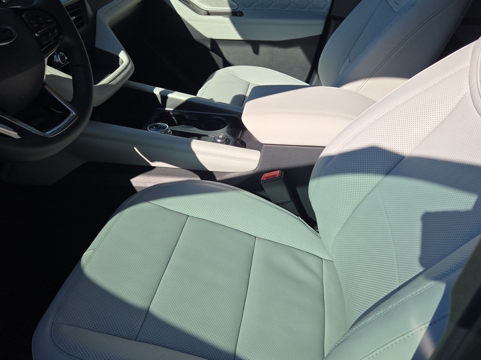 New 2027 Ford Explorer Platinum SUV