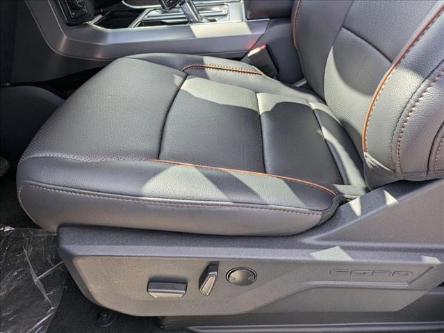 2025 Ford F-150 Lariat photo 4