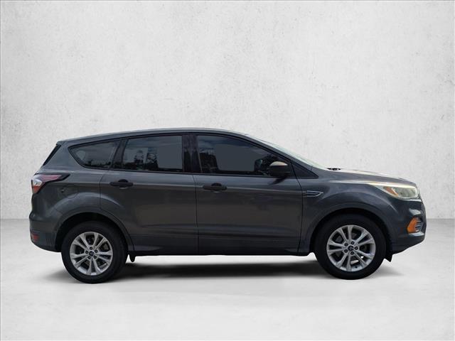 2017 Ford Escape S photo 4