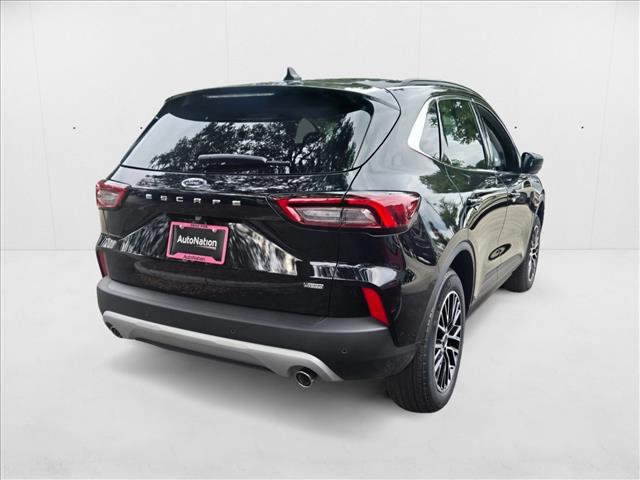 2025 Ford Escape photo 2