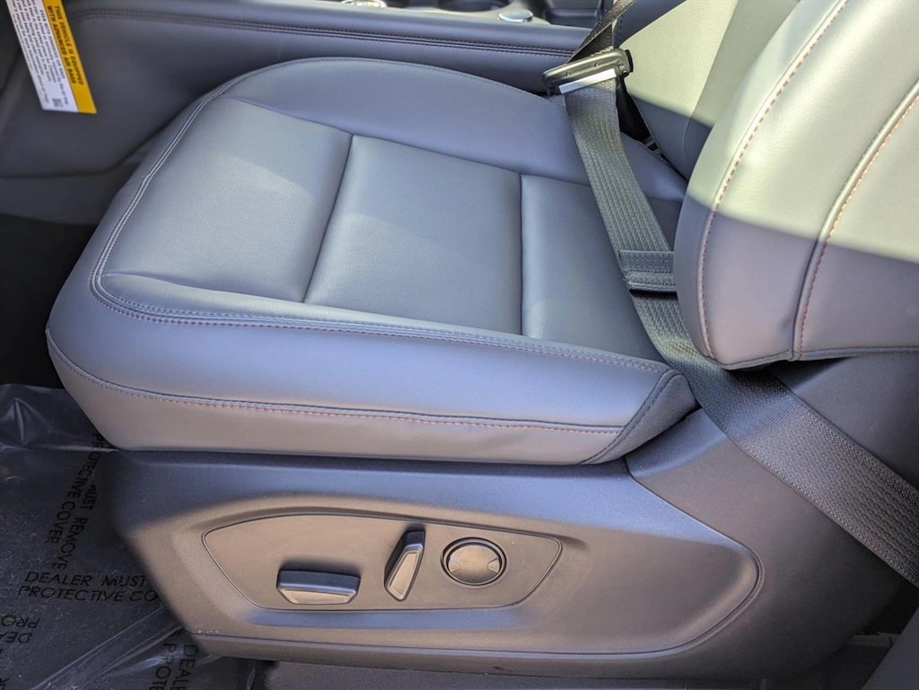 New 2026 Ford Explorer Active w/200A Pkg SUV