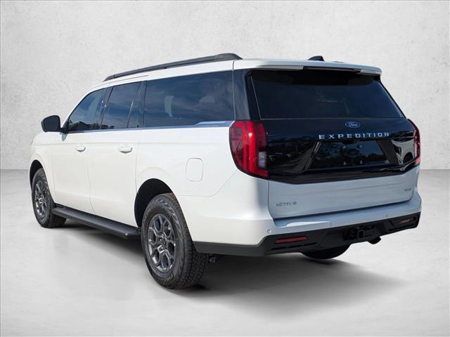 2025 Ford Expedition MAX photo 2