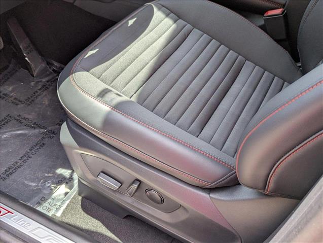 2025 Ford Explorer ST-Line photo 4