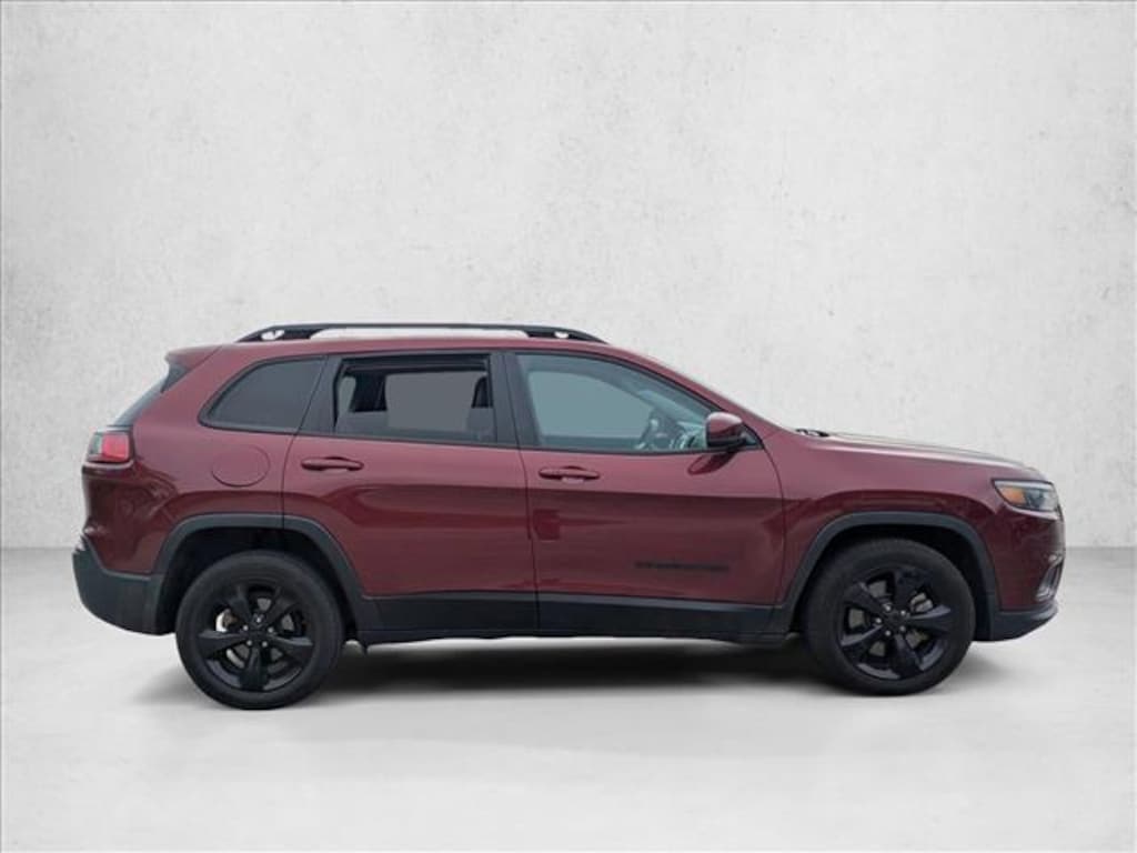 Used 2020 Jeep Cherokee Altitude SUV