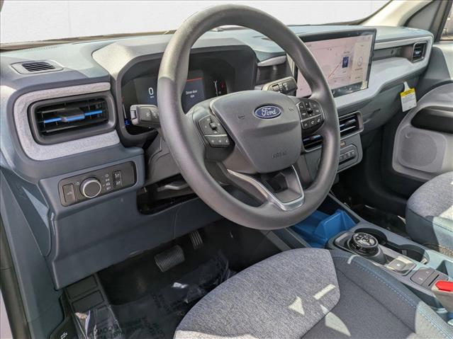 2025 Ford Maverick XLT photo 3