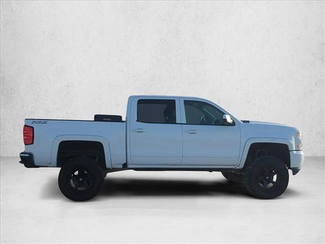 2017 Chevrolet Silverado 1500 LT Z71 photo 4