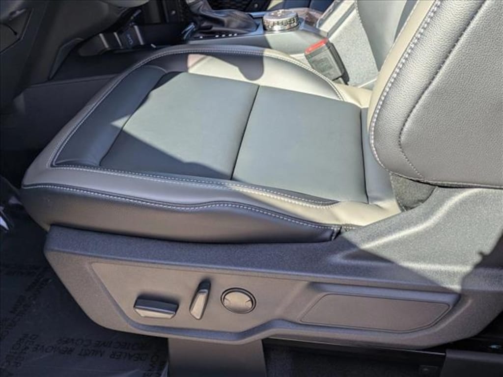 New 2025 Ford Bronco Outer Banks SUV