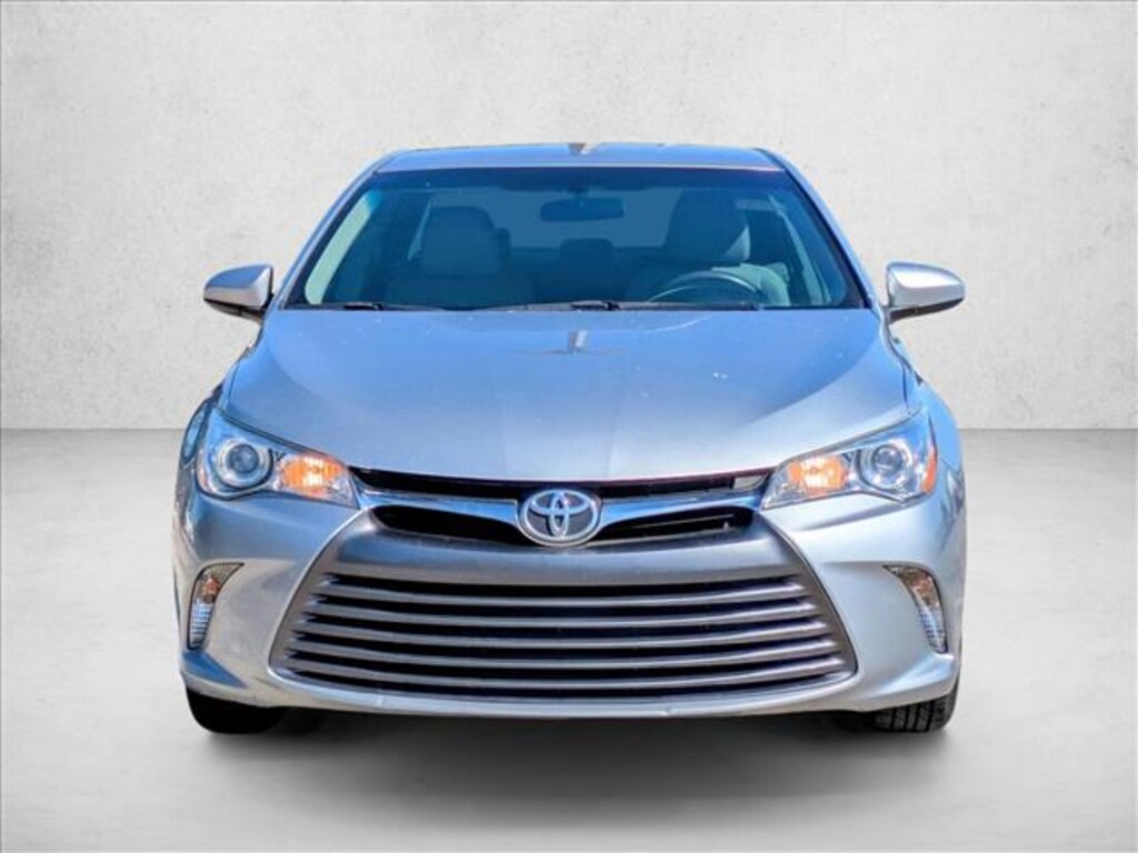 Used 2016 Toyota Camry LE Sedan