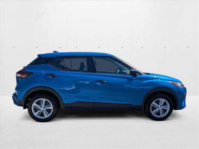 2024 Nissan Kicks S photo 4