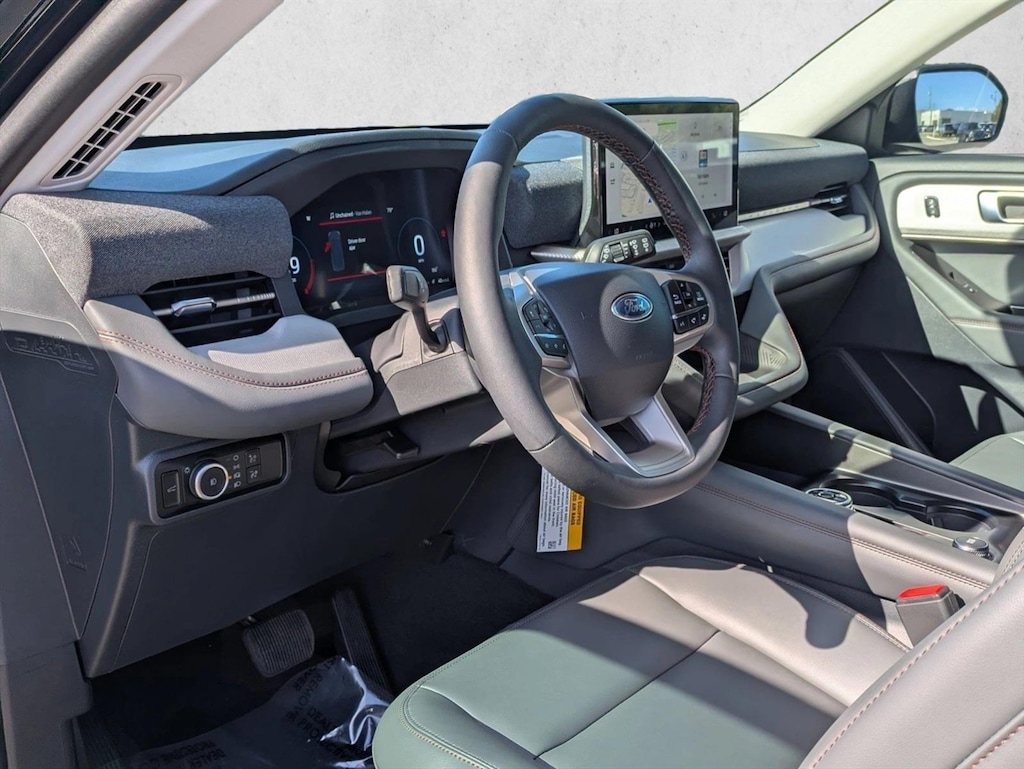 New 2026 Ford Explorer Active w/200A Pkg SUV