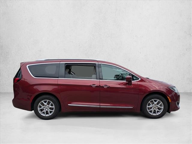 2020 Chrysler Pacifica Touring L photo 4