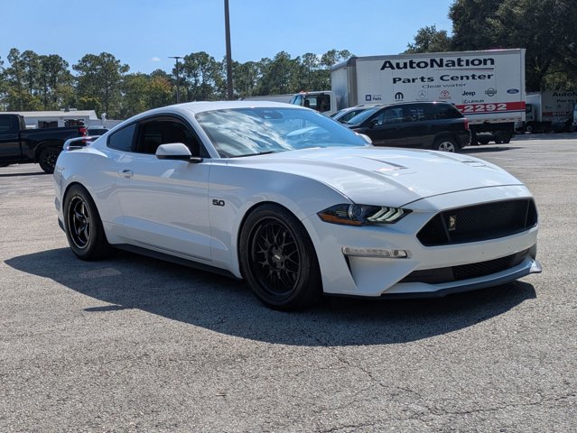 2021 Ford Mustang GT photo 3