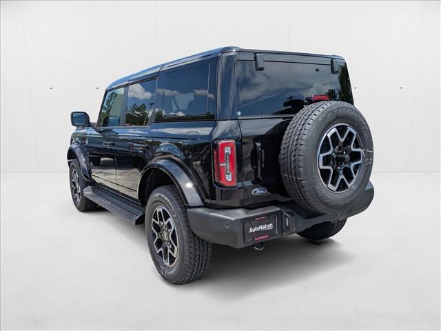 2025 Ford Bronco Outer Banks photo 2