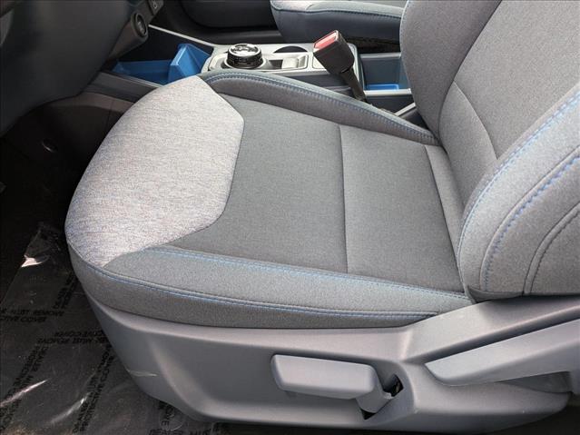 2025 Ford Maverick XLT photo 4