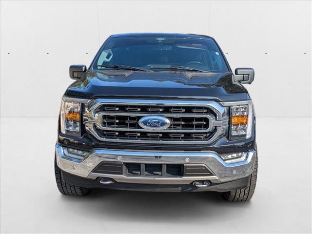 2021 Ford F-150 XLT photo 2