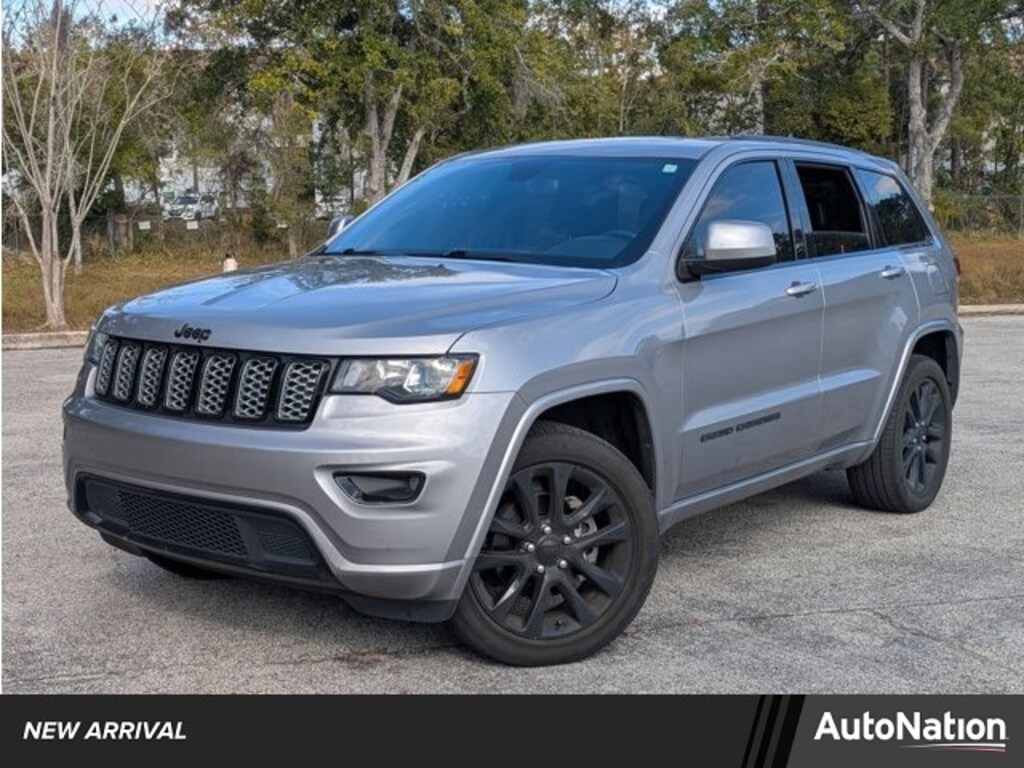 Used 2020 Jeep Grand Cherokee Laredo SUV