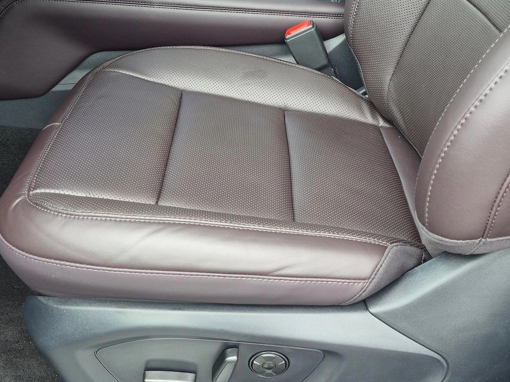 New 2027 Ford Explorer Platinum SUV