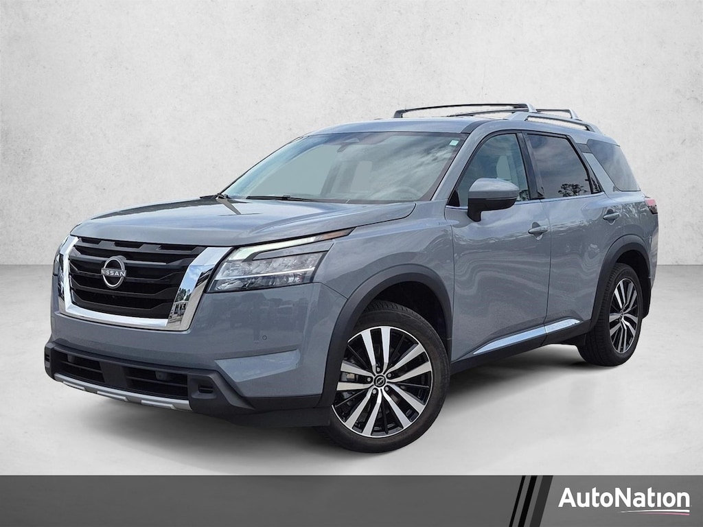 Used 2024 Nissan Pathfinder Platinum SUV