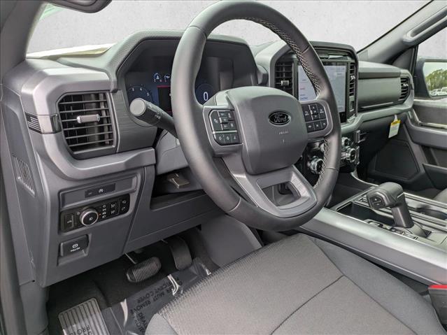 2025 Ford F-150 XLT photo 3