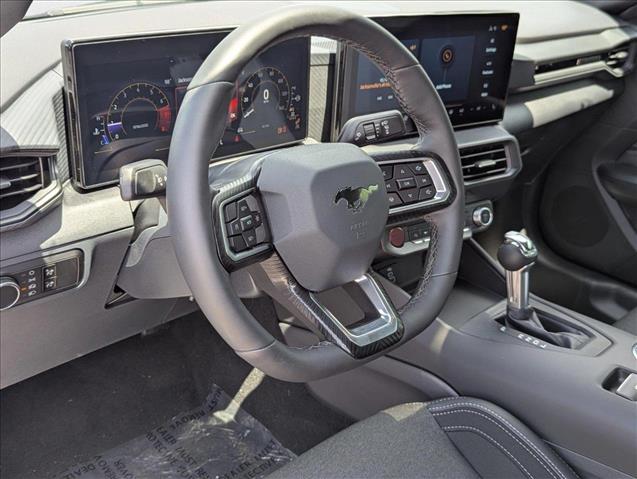 2025 Ford Mustang EcoBoost photo 3