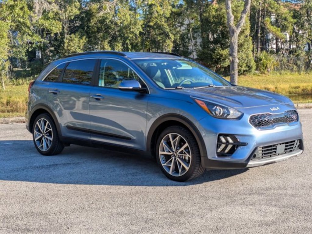 Used 2022 Kia Niro Touring SE SUV
