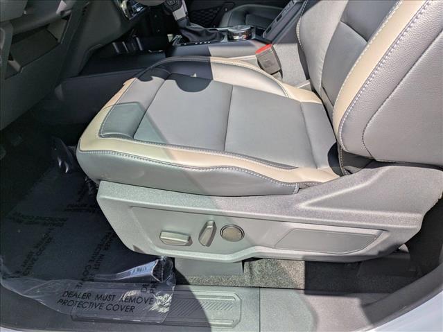 2025 Ford Bronco Outer Banks photo 4