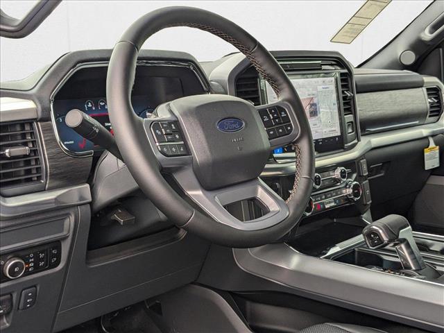 2025 Ford F-150 Lariat photo 3