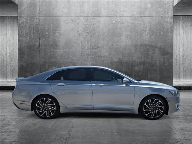 2020 Lincoln MKZ Hybrid Reserve photo 4