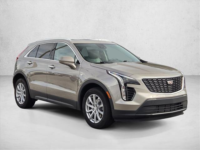 2023 Cadillac XT4 Luxury photo 3