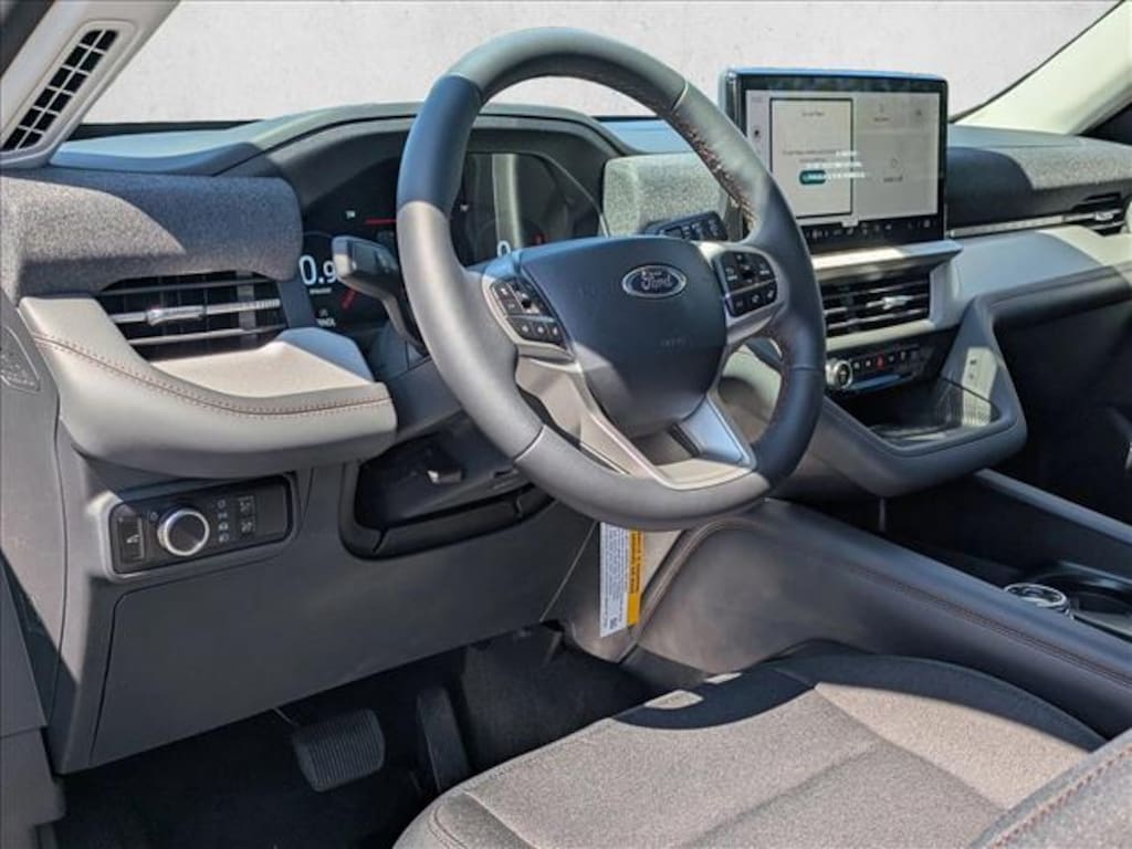 New 2026 Ford Explorer Active w/200A Pkg SUV