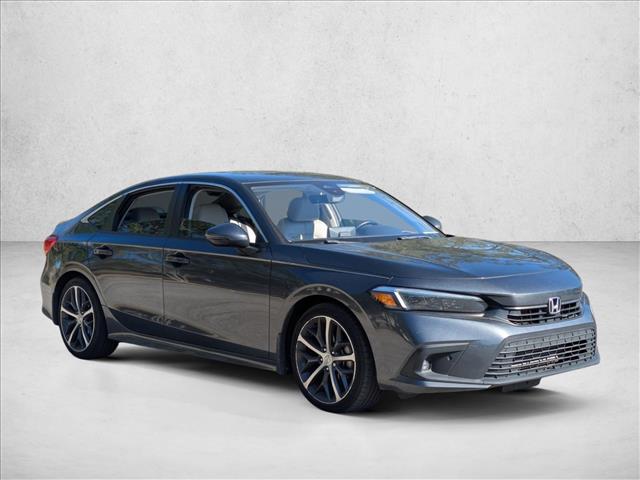 2022 Honda Civic Touring photo 3