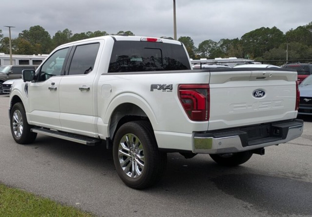 New 2025 Ford F-150 LARIAT Truck SuperCrew Cab