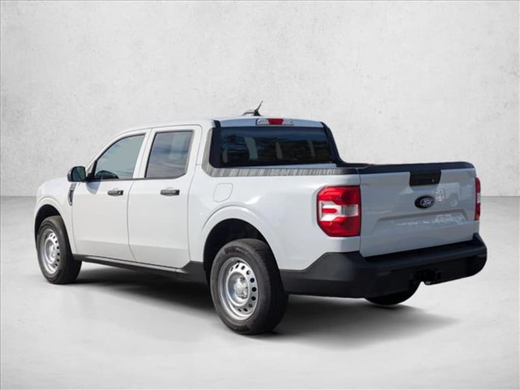 New 2025 Ford Maverick XL Truck SuperCrew