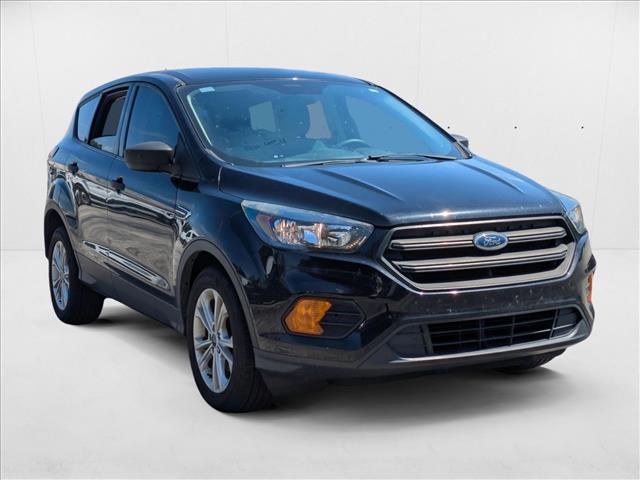 2019 Ford Escape S photo 3