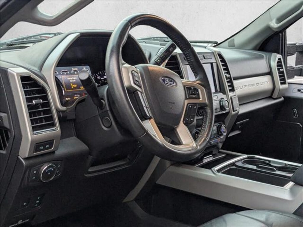 Used 2020 Ford F-250 LARIAT Truck Crew Cab