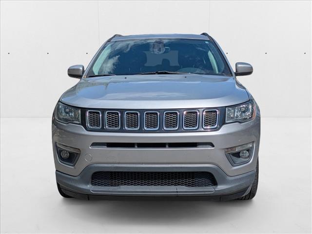 2018 Jeep Compass Latitude photo 2
