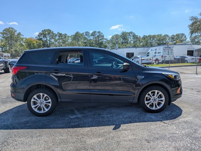 2019 Ford Escape S photo 4