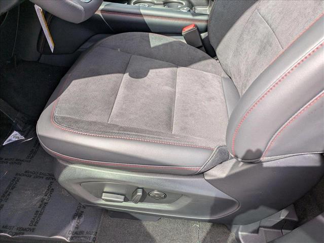 2025 Ford Explorer ST photo 4