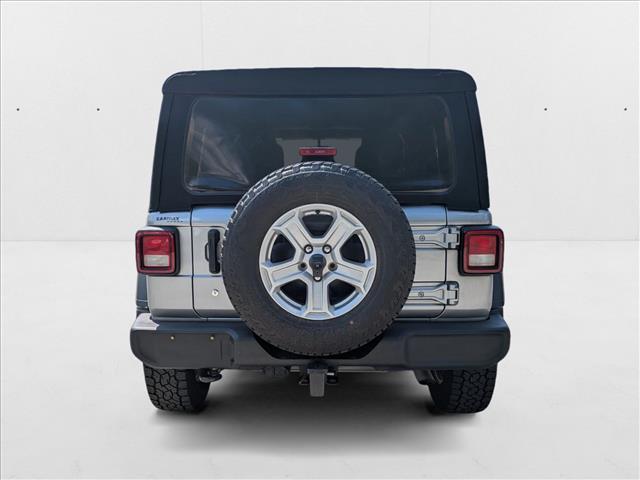 2018 Jeep Wrangler Unlimited Sport S photo 4
