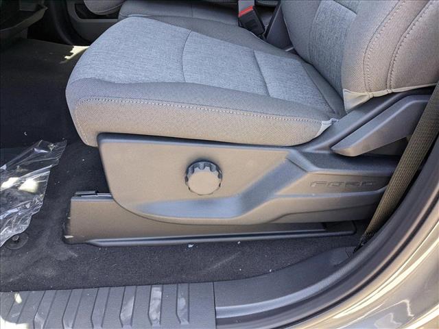 2025 Ford F-250 XL photo 4