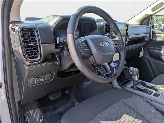 2025 Ford Ranger XLT photo 3