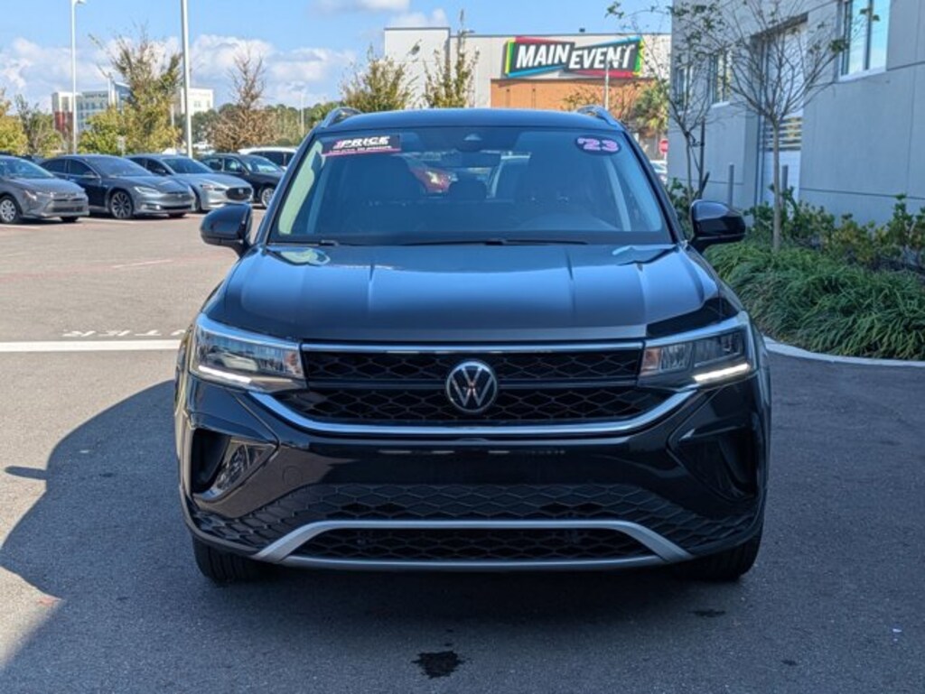 Used 2024 Volkswagen Taos SE SUV