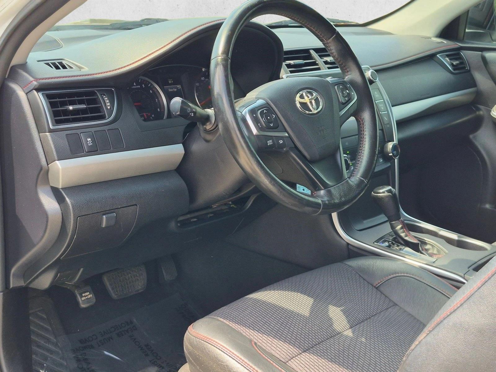 2016 Toyota Camry 10